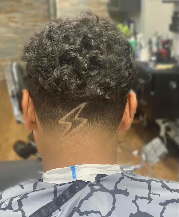D A Barbershop Picture 4