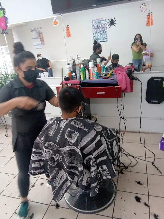 Cuencas Family Haircut Picture 2