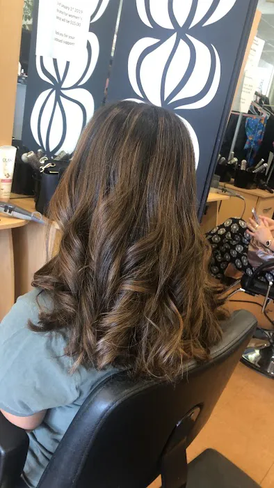 Jacky's Salon Picture 3
