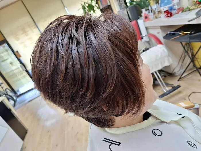 S M Hair Studio Picture 5