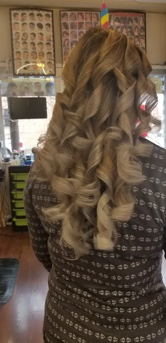 Eva's Haircuts Picture 2