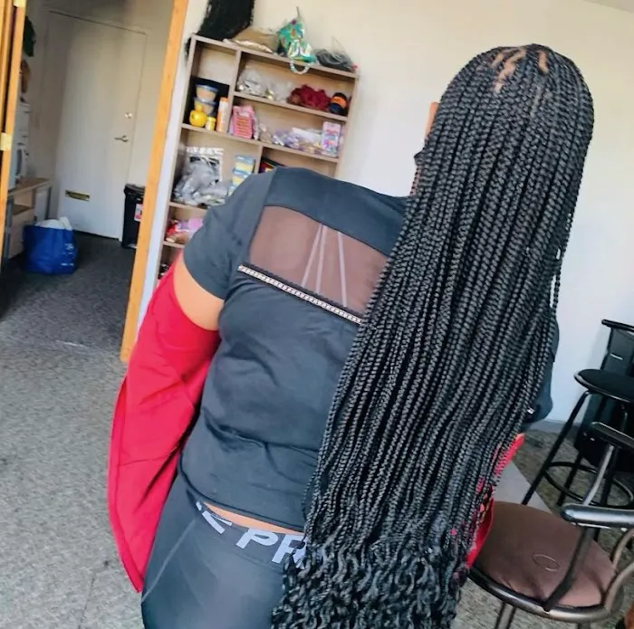 Labylayo African Hair Braiding Picture 5