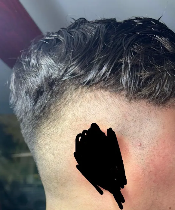 Wall St Barbers Picture 8
