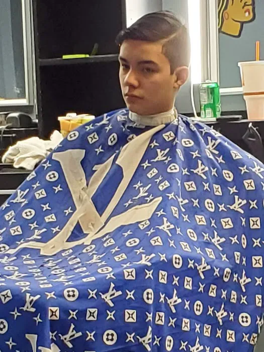 Elite Cuts Barbershop Picture 10