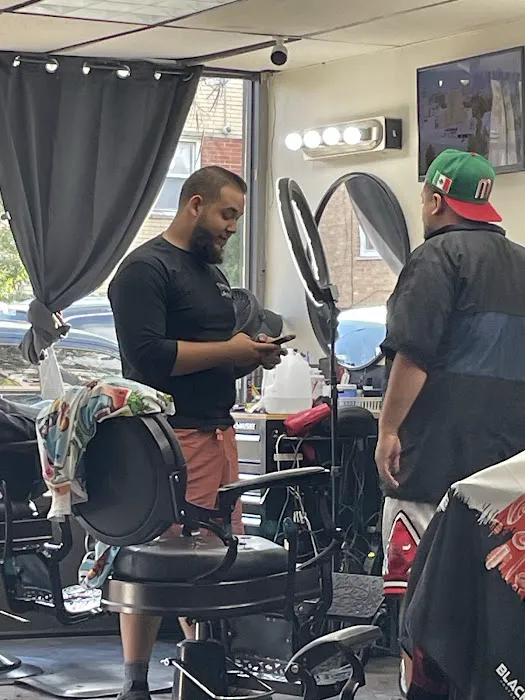 Elite Cuts Barbershop Picture 5
