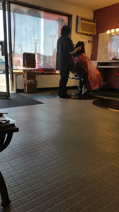 Midway Hair Salon Picture 7