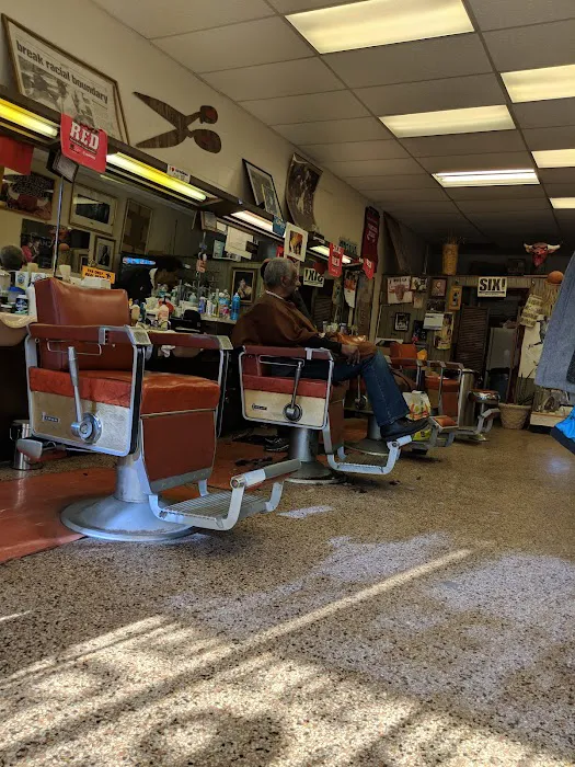 Joyce's Barber Shop Picture 2