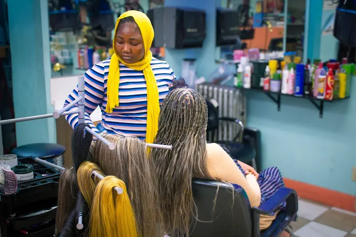 Madelina Paradis African Hair Braiding Picture 4