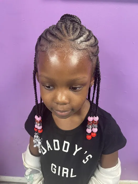Joicee Professional hair braiding Picture 6