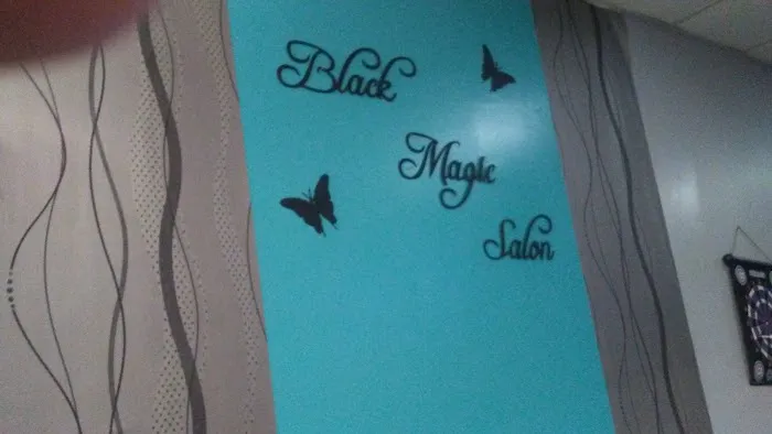 Black Magic Unisex Hair Salon Picture 3