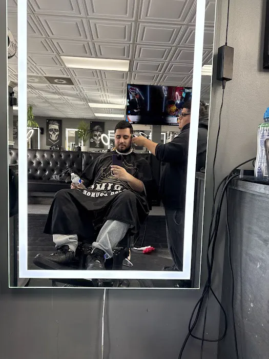 Prime Barber Lounge Picture 4