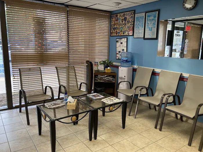 Victorio's Barber Shop Picture 10