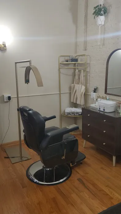 Caroline's Hair Design Picture 4