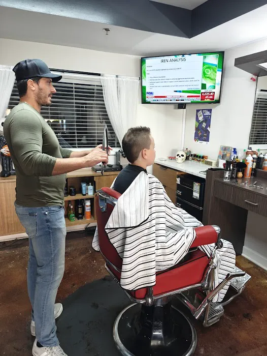 RL Barber Lounge Picture 4
