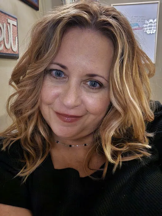Silvermoon Salon Picture 8