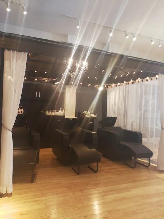 Silvermoon Salon Picture 5