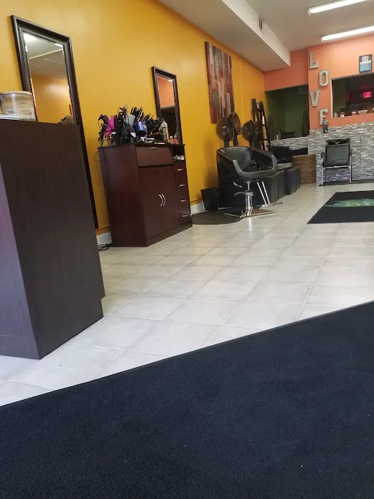 Love Locs Just Natural Hair Salon Picture 3