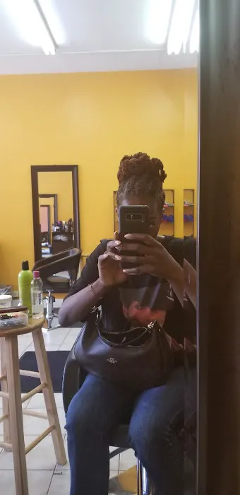 Love Locs Just Natural Hair Salon Picture 6