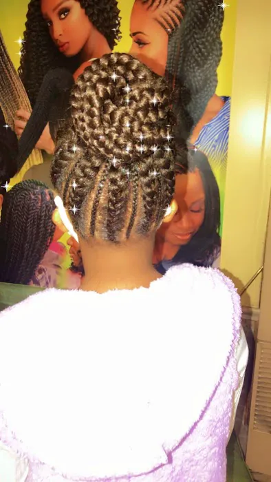 Zaina African Hair braiding Picture 1