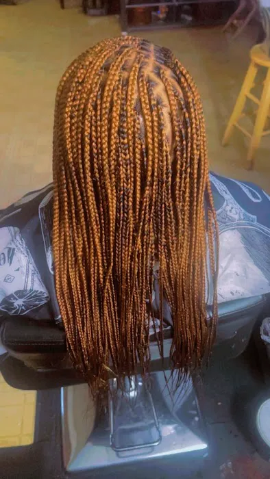 Zaina African Hair braiding Picture 2