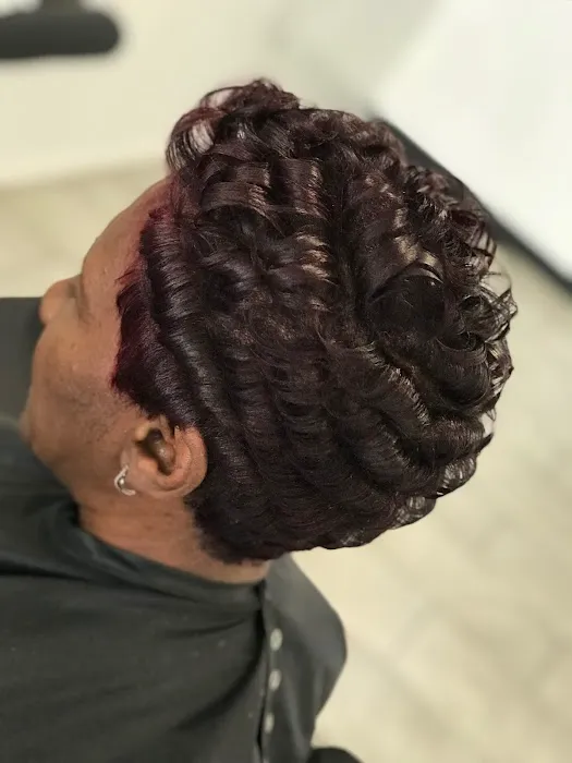 So Pretty Hair Bar Picture 3