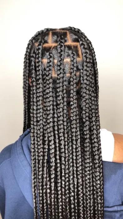 Royalty Kutz Salon Picture 5
