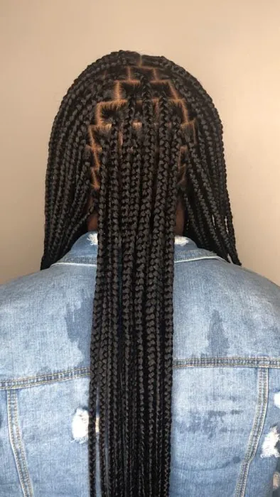 Royalty Kutz Salon Picture 6