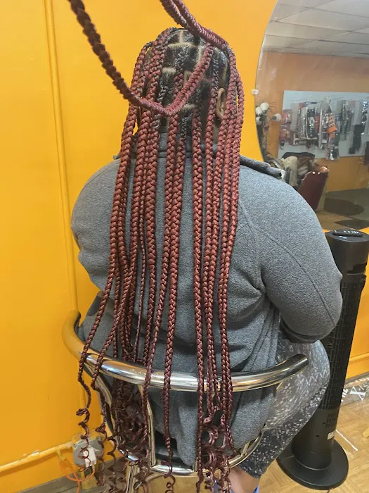 Diamond's African Hair Braiding Picture 5
