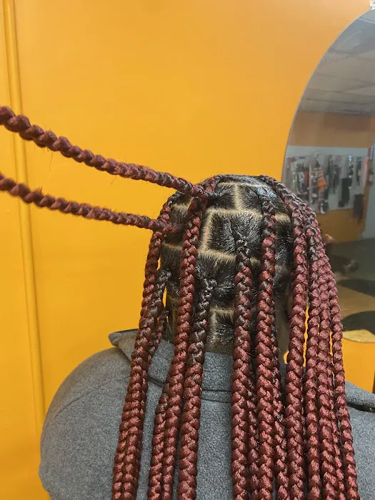 Diamond's African Hair Braiding Picture 10