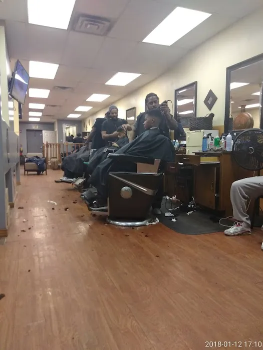 Cruzial Kuts Barber Shop & Salon Picture 3