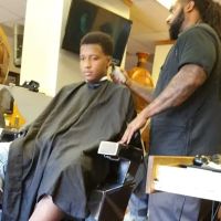 Cruzial Kuts Barber Shop & Salon ico