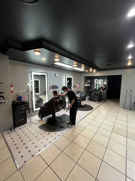 Top Barber Picture 4