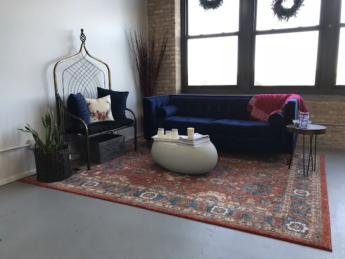 J Wade Studio Picture 3