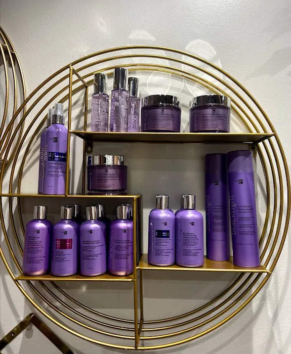 Salon Ten 71 Picture 1
