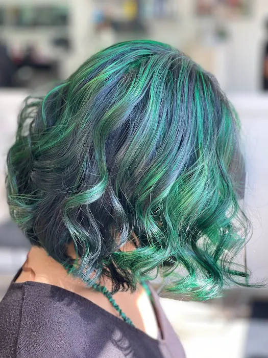 Taylor Hair Dezign Picture 2