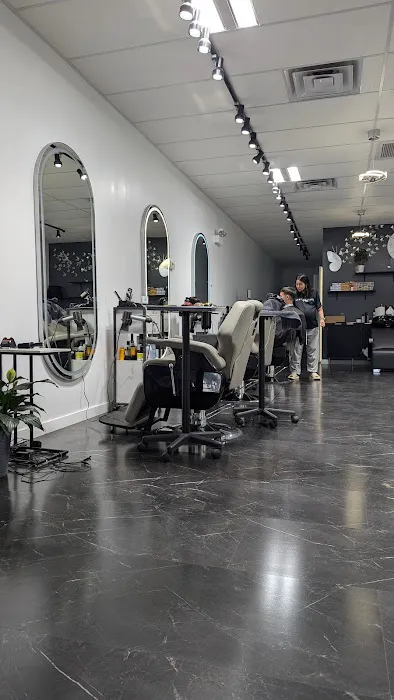 ELÉGANCE BEAUTY SALON Picture 2