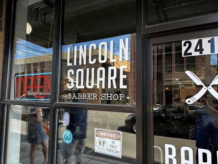 Lincoln Square Barbershop Picture 8
