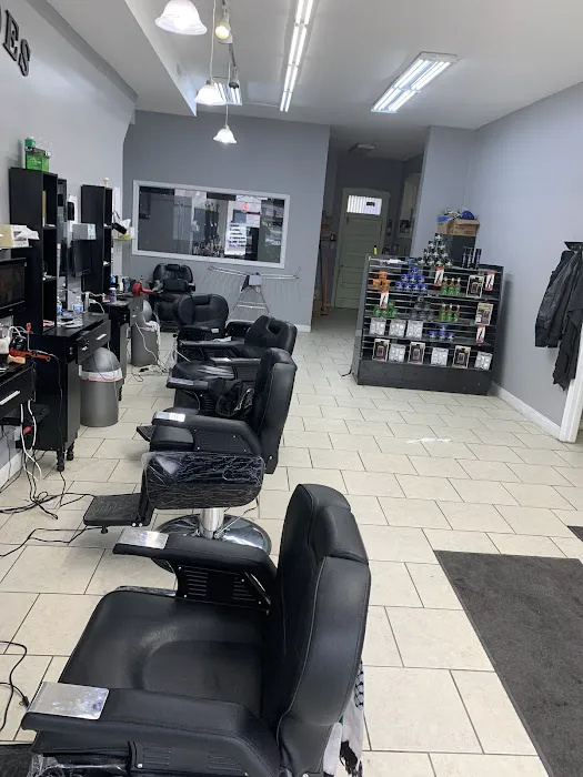Blades Hair Design Picture 4
