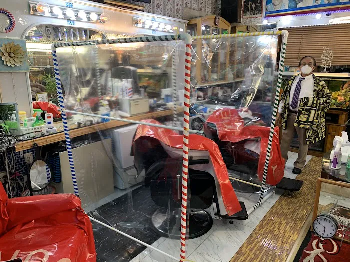 Sanchez Barber Shop Picture 9