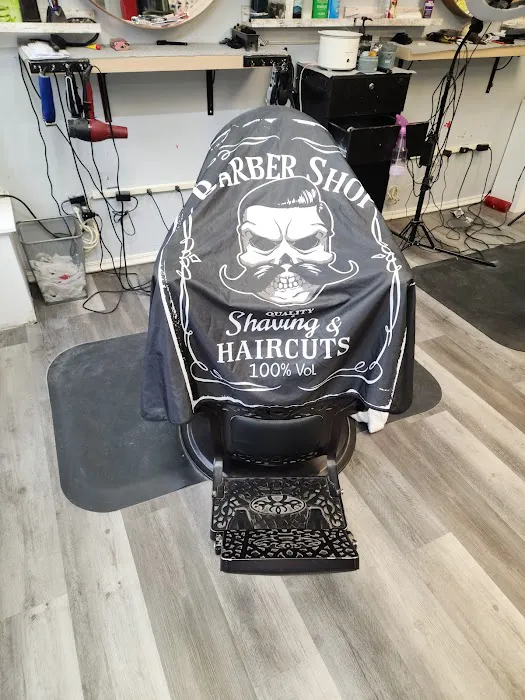 All star Fadez barber shop Picture 6