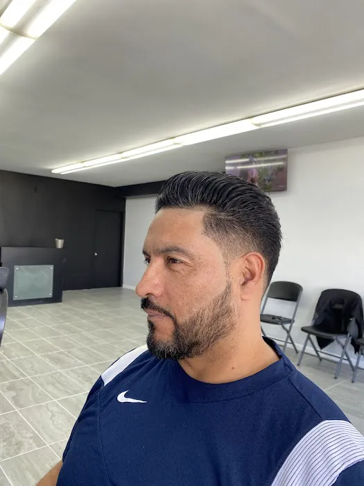 Kangu fades barber shop Picture 5