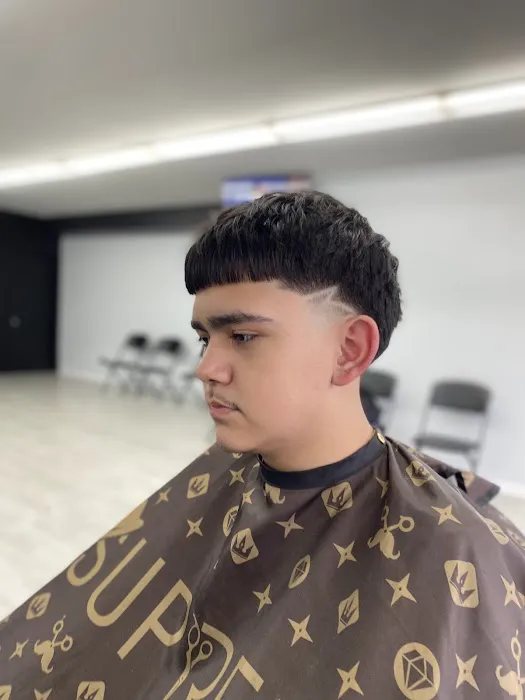 Kangu fades barber shop Picture 6
