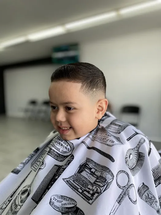 Kangu fades barber shop Picture 9