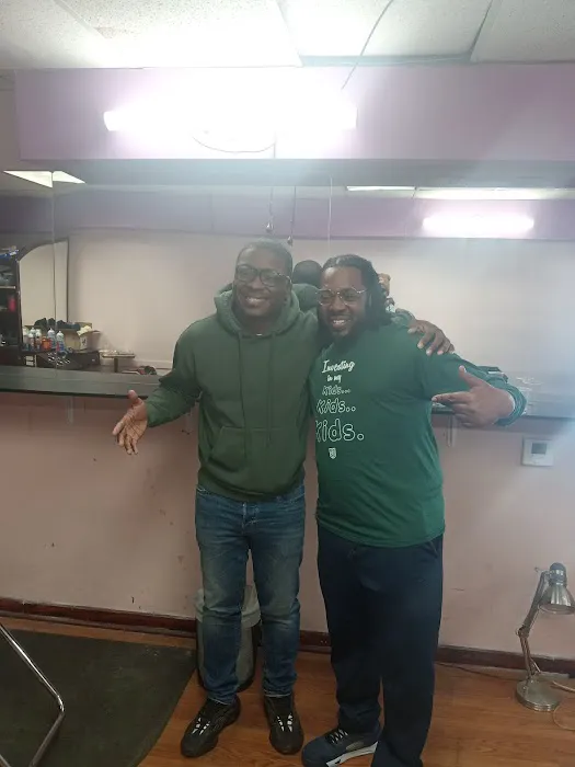 Zikomo's Barber Shop Picture 2