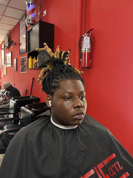 Que Moneyy cutz Picture 9