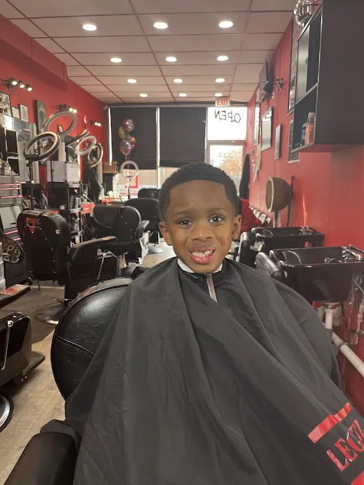 Que Moneyy cutz Picture 5
