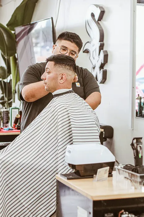 Leo’s Barber Lounge Picture 5