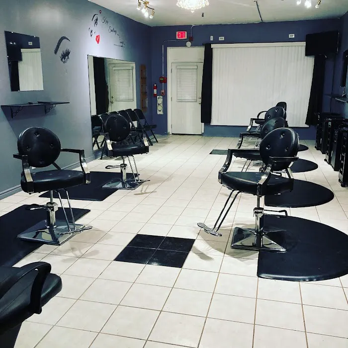 Studio 85 Beauty and Barber Salon Picture 4