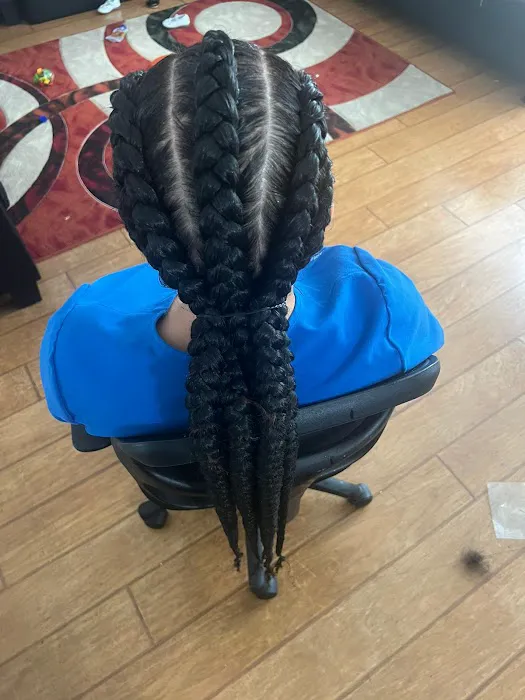 Express Hair Braiding Picture 3