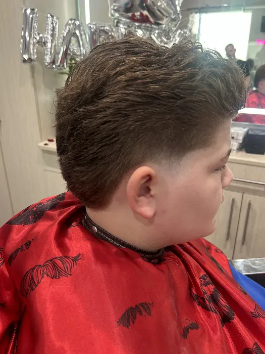 Pura Vida hair studio LLC Picture 3